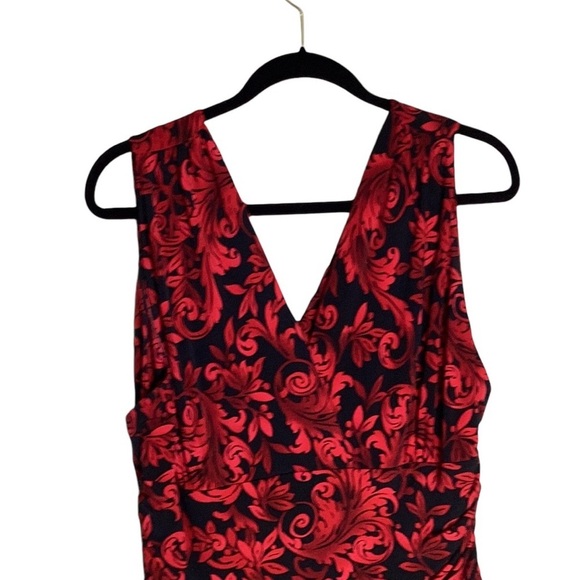 Peter Nygard Red/Black Print Sleeveless Ruched Waist V-Neck Dress in Size 16 - Picture 10 of 14